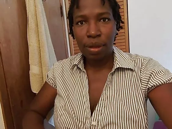 Ebony harma guddaa qabdu viidiyoo porno Afrikaa ishee irraa aannan argatti hd.