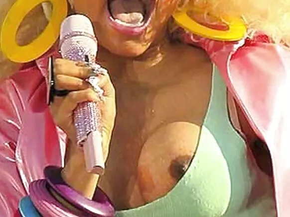 Nicki minj nama beekamaa qullaa gurraacha furdaa.