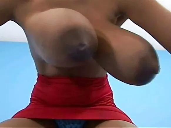 Bouncing Harma Guddaa Gurraacha Qullaa Lactation Suuraalee.